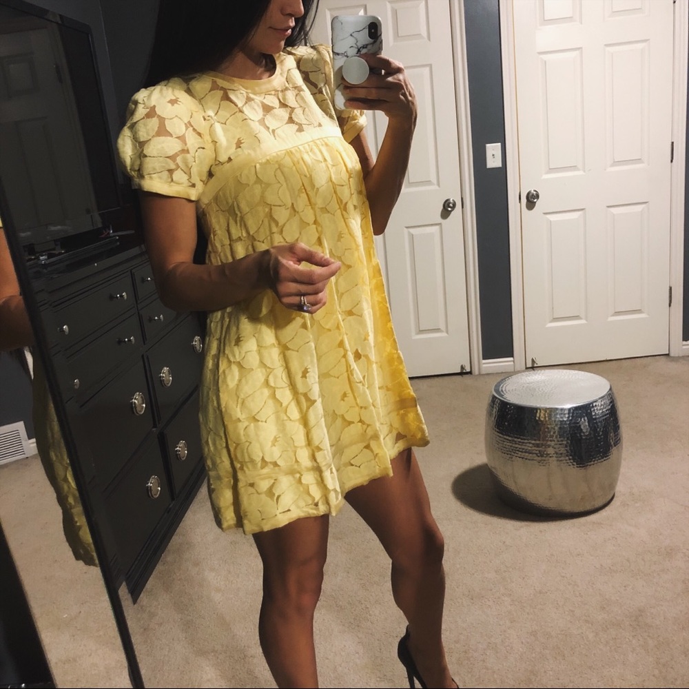 Bebe Dress - Picture 2 of 8